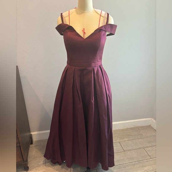 Xscape Strapless Plum Dress - Picture 1 of 4